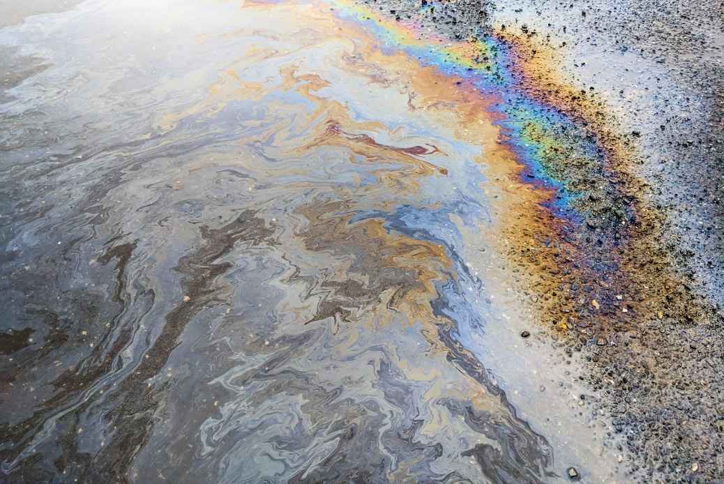 Enzyme können zur Behandlung von ölverschmutztem Boden eingesetzt werden.
