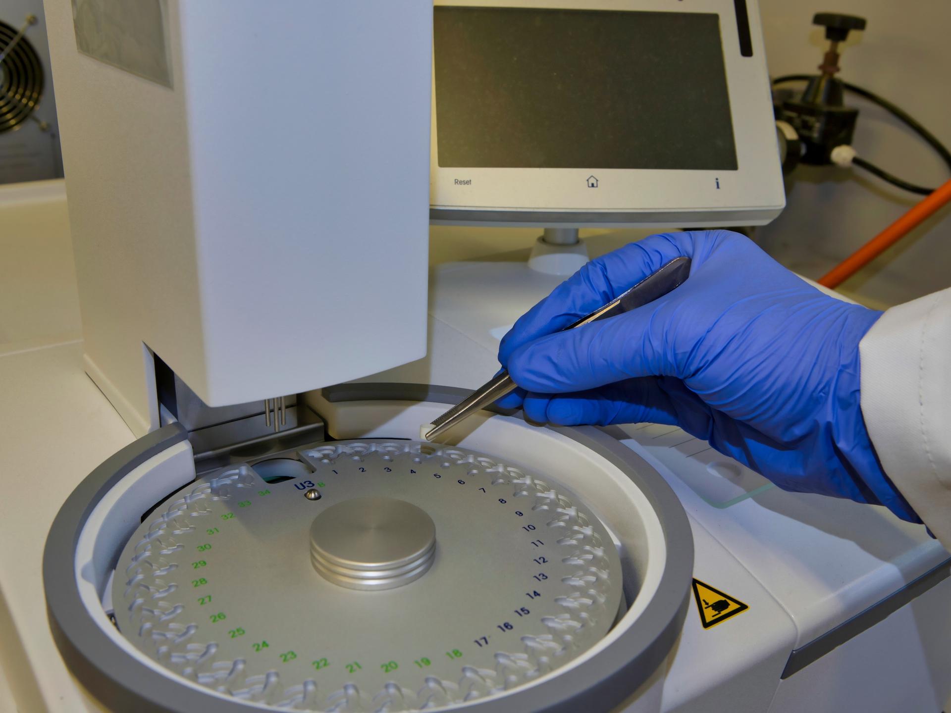 Stabilitätsprüfung mizellenstabilisierter Enzyme